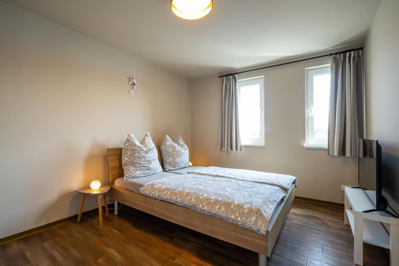 Ferienhaus Hafenblick มัลโชว์ ภายนอก รูปภาพ