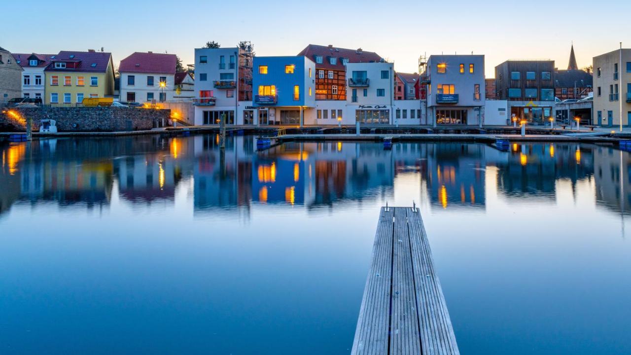Ferienhaus Hafenblick มัลโชว์ ภายนอก รูปภาพ